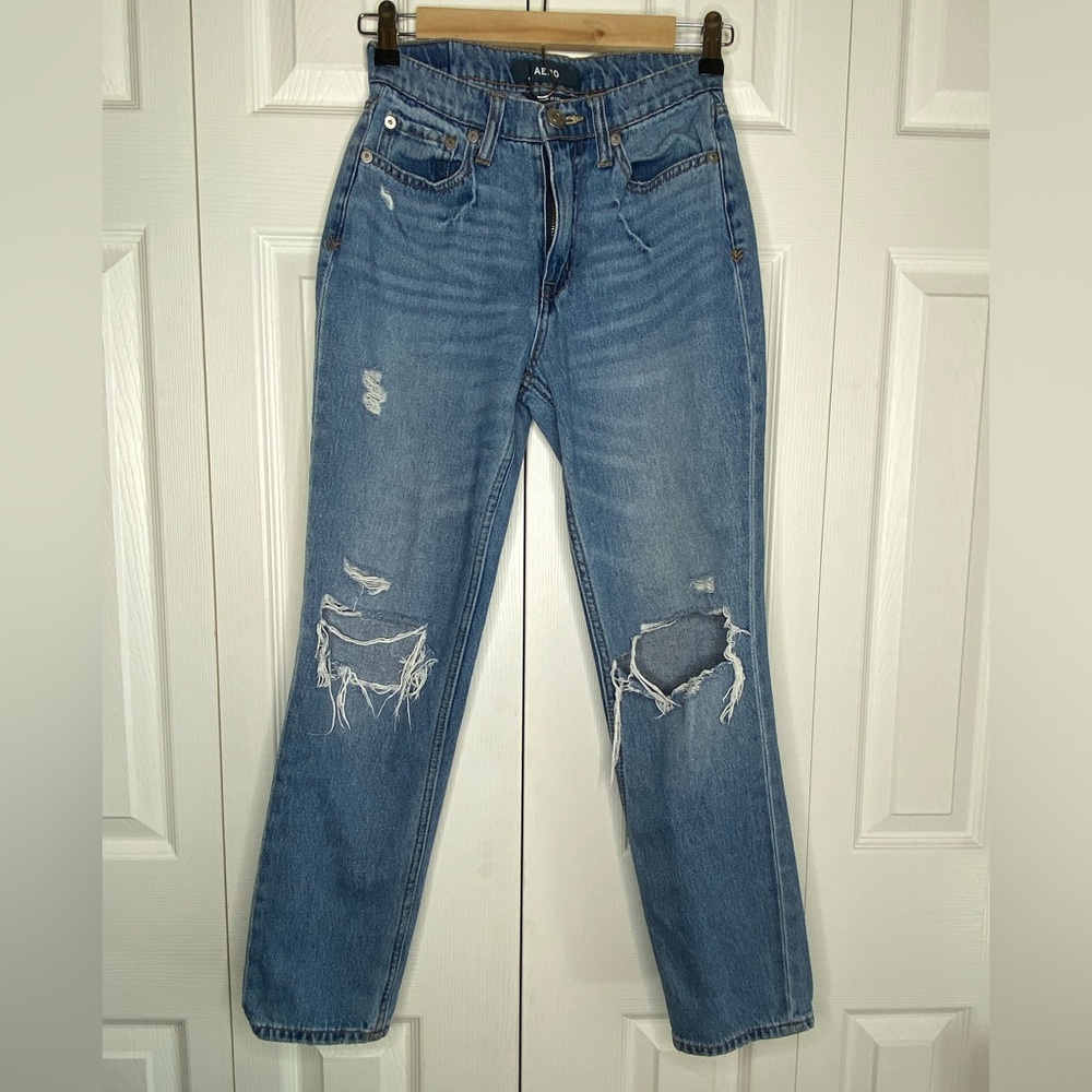 Aeropostale Mom Jeans Women’s Distressed Grunge High Rise Blue Denim Frayed Sz 0